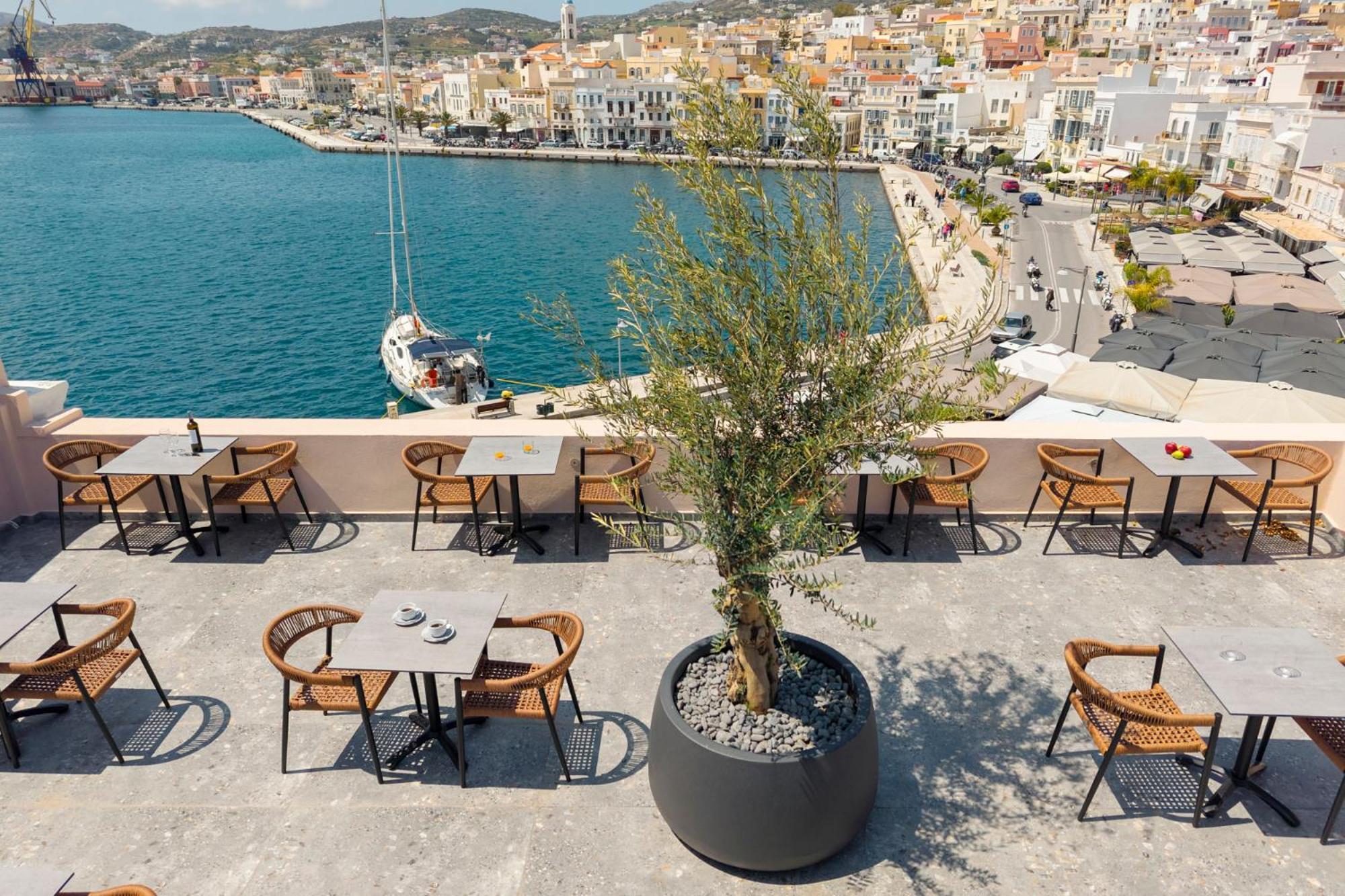 Eclectic Syros Bed and Breakfast Ermoupoli Exteriör bild
