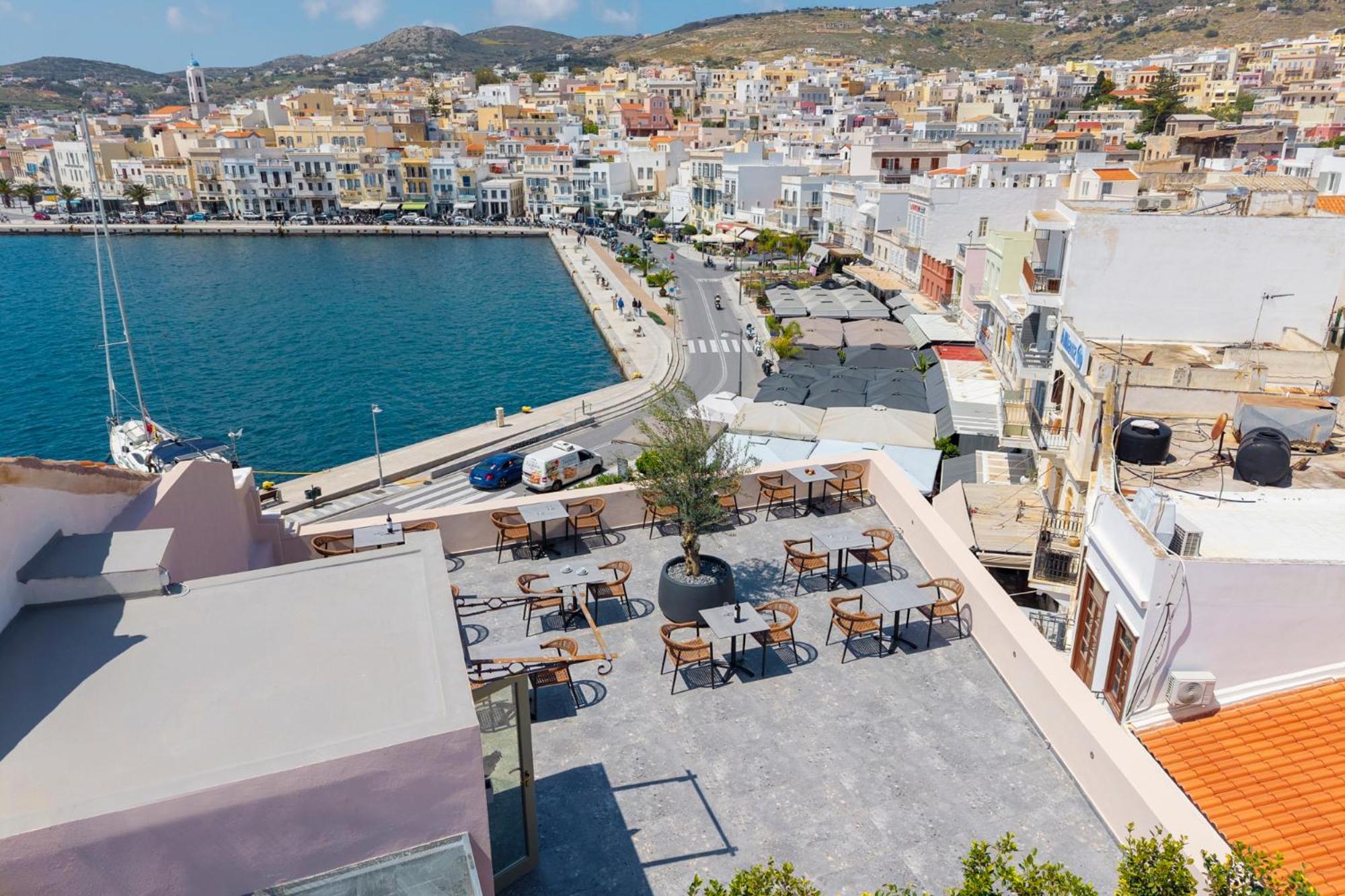 Eclectic Syros Bed and Breakfast Ermoupoli Exteriör bild