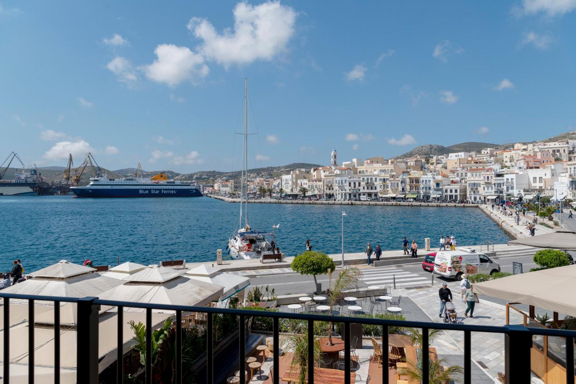 Eclectic Syros Bed and Breakfast Ermoupoli Exteriör bild