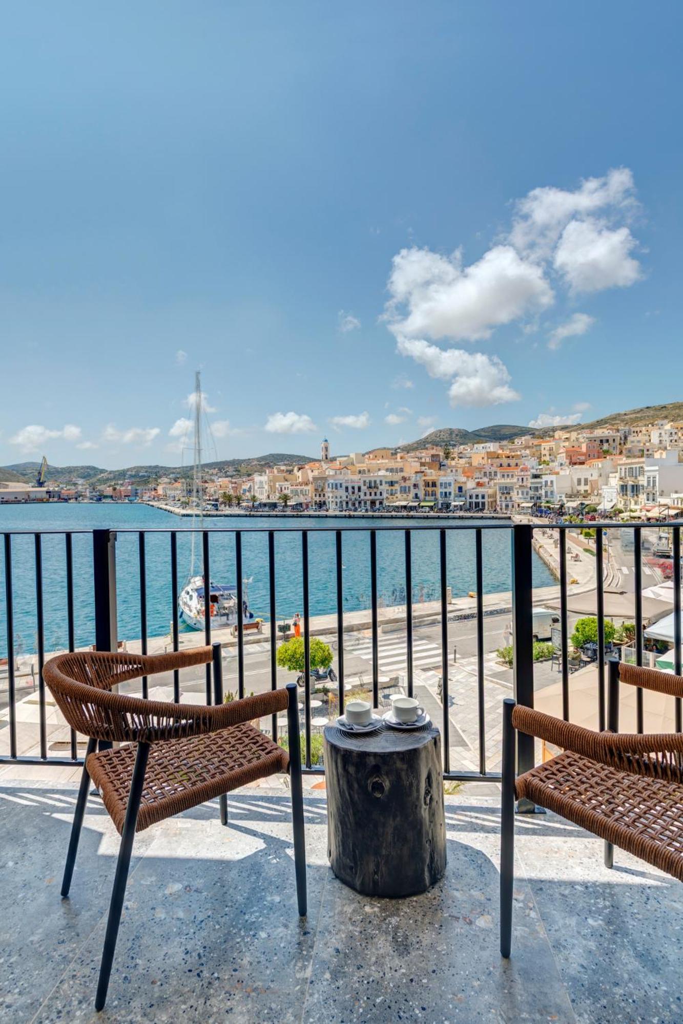 Eclectic Syros Bed and Breakfast Ermoupoli Exteriör bild