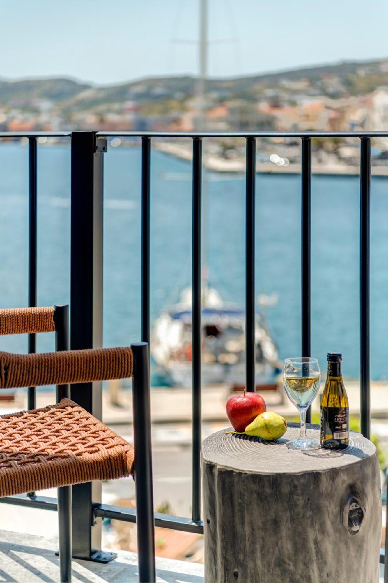 Eclectic Syros Bed and Breakfast Ermoupoli Exteriör bild