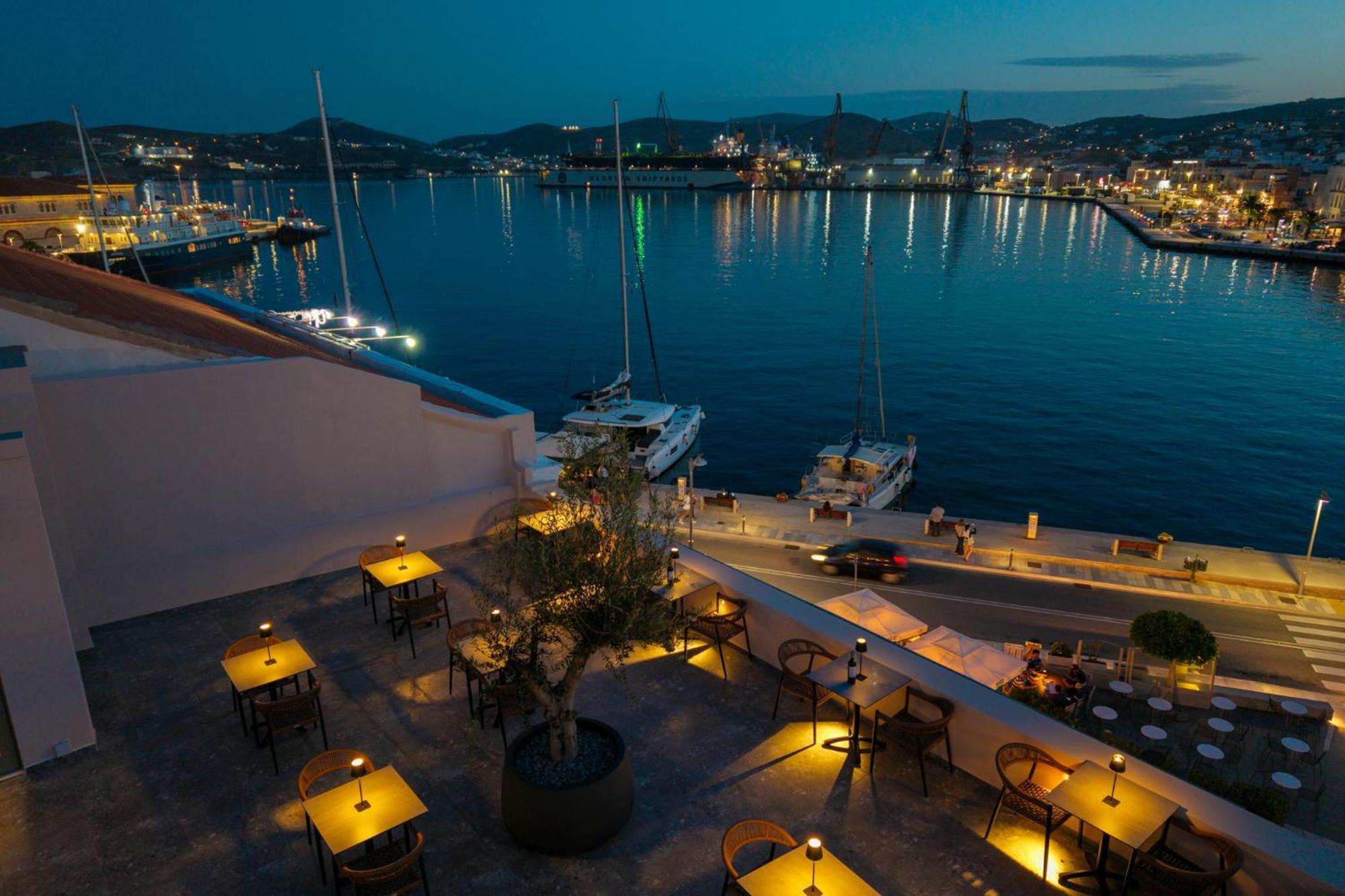 Eclectic Syros Bed and Breakfast Ermoupoli Exteriör bild