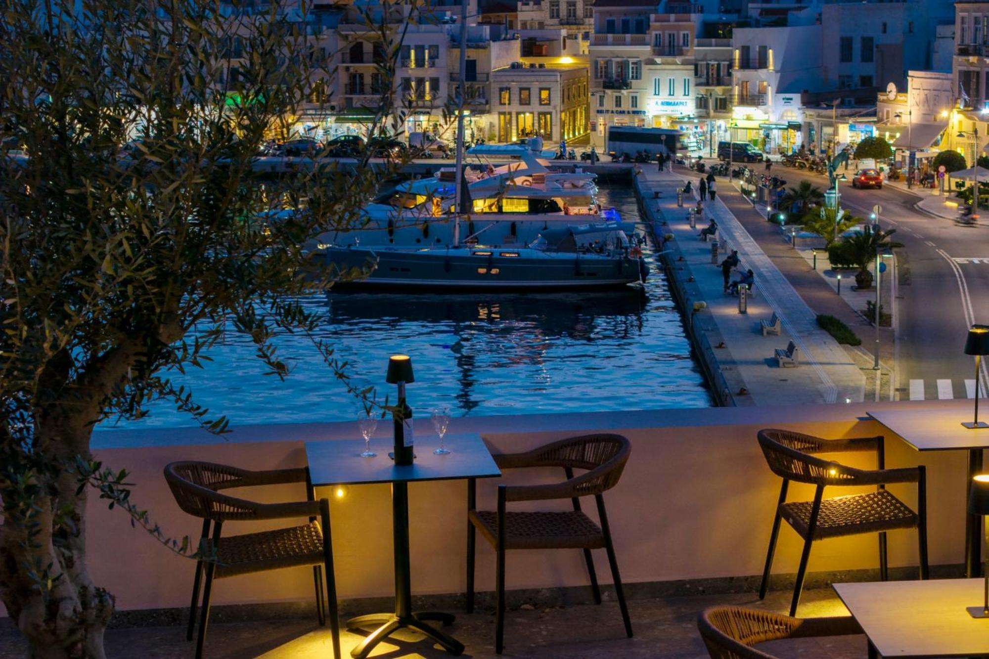 Eclectic Syros Bed and Breakfast Ermoupoli Exteriör bild