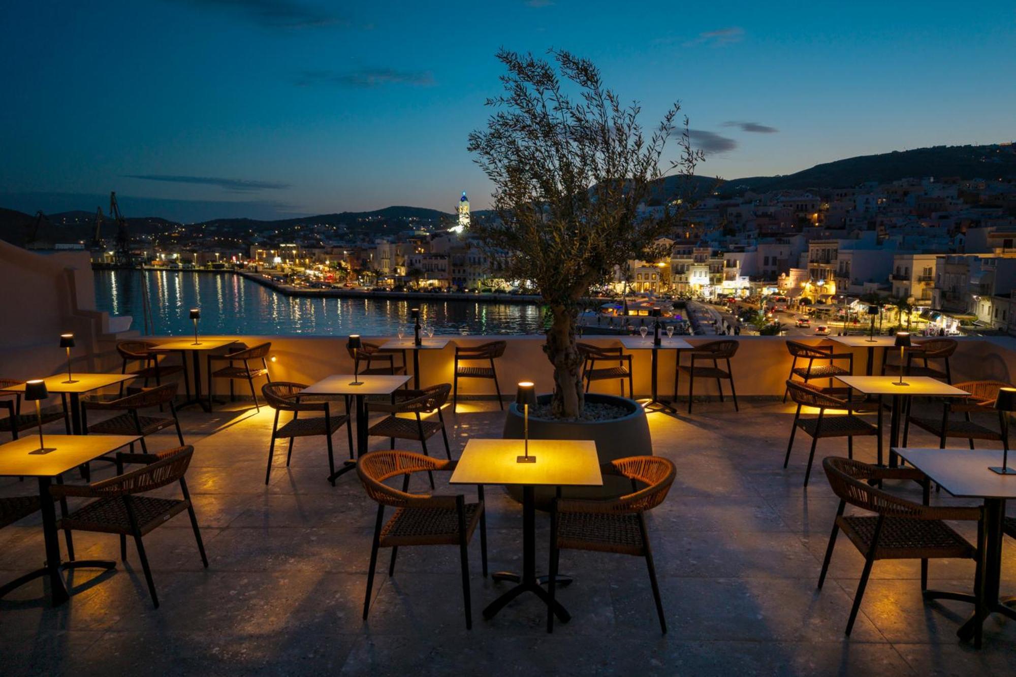 Eclectic Syros Bed and Breakfast Ermoupoli Exteriör bild